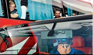 MS Dhoni drives his Hummer from airport to home which makes New Zealand players crazy