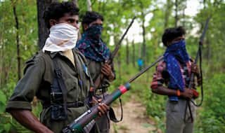 3 CRPF jawans injured in naxal attack in Jharkhand's Daltonganj
