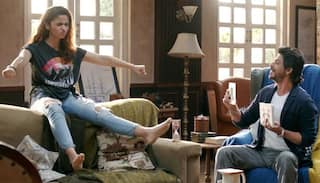 Dear Zindagi quick movie review: Alia Bhatt gives an honest-to-the-bone performance while Shah Rukh Khan is impressive in his extended cameo!