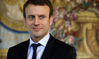 French President Emmanuel Macron Slapped by Man During Walkabout Session, Two Arrested | WATCH Video