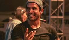 Farhan Finds THIS Treasure in Pool And Hrithik Doubles Down in Laughter!