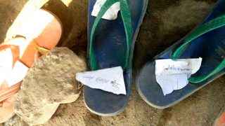 'Ek Purani Chappal de do': Migrant Worker Who Couldn't Get on Shramik Train, Pleads After Slippers Give Way on Walking From Gujarat to UP