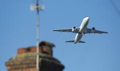 Delhi HC Sets Aside Rs 100 Per Kg Fee For Excess Check-in Baggage on Private Airlines