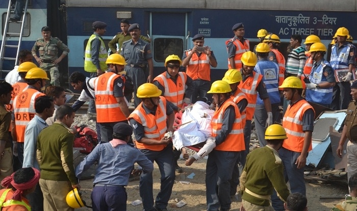 Army Personnel helping the suffered passengers (India)