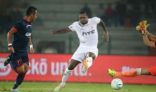 ISL 2016 NorthEast United FC vs Delhi Dynamos FC Highlights & Match Result: NorthEast keep their top four hopes alive, defeat Delhi 2-1