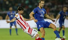ISL 2016 Mumbai City FC vs Atletico de Kolkata Highlights & Match Result: 10 man- ATK hold Mumbai to enter final