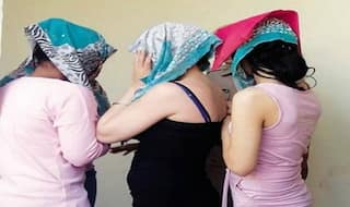 यूपी में तीन युवतियां गंदा काम करते हुए पकड़ी गई