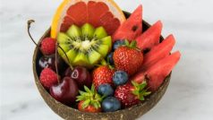 Summer Diet: गर्मियों में रहना चाहते हैं फ्रेश तो करें इन फलों का स्पर्श