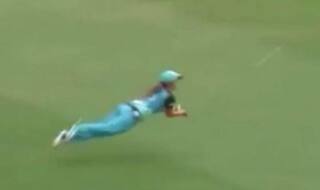 बिग बैश लीग में इस महिला खिलाड़ी ने हवा में लपका ऐसा कैंच कि देखने वालों की थम गई सांसे