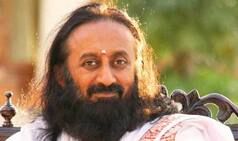 Sri Sri Ravi Shankar Speaks on Homosexuality, Anti-Nationalism at JNU