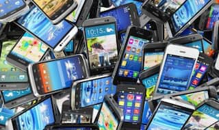 Airtel leads as mobile subscriber base reaches 895.25 million in March