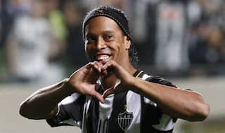 Ronaldinho Gaúcho planning to return to professional football