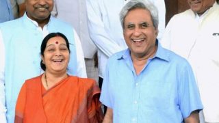 Swaraj Kaushal again gives Twitterati a light moment, takes a jibe at Sushma Swaraj