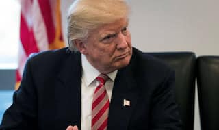 अमेरिकी राष्ट्रपति ट्रंप की फोन पर होने वाली बातचीत को सुनते हैं 'चीन व रूस': रिपोर्ट