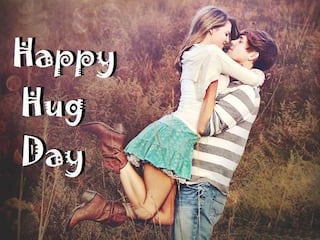Happy Hug Day 2020: हग डे पर भेजें ये Best Quotes, SMS, Facebook Status, WhatsApp, GIF Images