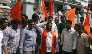 Valentine's Day hooliganism: Bajrang Dal activists thrash couples in Bihar's Muzaffarpur