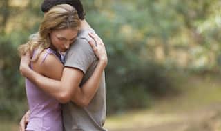 Happy Hug Day! Here are 6 reasons why hugs should be a part of your life every single day!