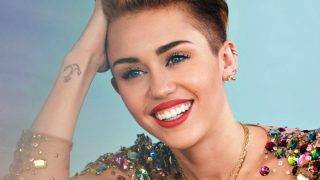 Singer-Actress Miley Cyrus Opens up About Her First Kiss, Says She Locked Lips With a Girl