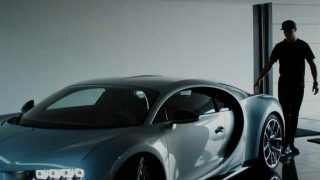 Cristiano Ronaldo gives the Bugatti Chiron his seal of approval, watch video