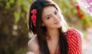 सना खान ने अपनी बोल्ड इमेज को लेकर कहा कुछ ऐसा, जिसे सुनकर आप हैरान रह जाएँगे