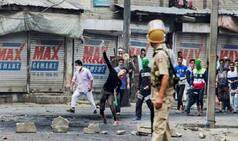 Jansena saints train volunteers to 'teach lesson' to stone-pelters in Kashmir; plan to hurl stones in response