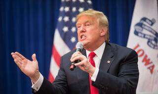 अवैध प्रवासियों पर अमेरिका का कड़ा रूख, ट्रंप ने कहा- शरणार्थी पत्थर मारेंगे तो सेना भी चला सकती है गोलियां