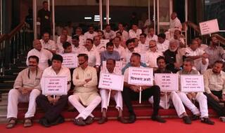 महाराष्ट्र: विपक्षी पार्टियां किसानों की कर्ज माफी के लिए नागपुर से निकालेंगी संघर्ष यात्रा