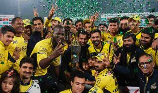 PSL 2017: पेशावर जल्मी ने क्वेटा ग्लेडिएटर्स को 58 रन से हराकर जीता खिताब