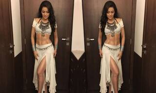 Can we take a moment to drool over Waluscha's incredible abs? These photos of Fan actress Waluscha will give you serious fitness goals!