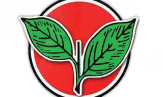 Ahead of RK Nagar bypoll, EC asks Sasikala faction to stop using 'two leaves' symbol