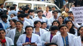 Resident doctors in Maharashtra stay away from work for 4th day