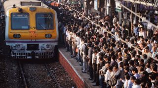 Mumbai Mega Block on April 7 Latest News: Local Train Services on Central, Harbour Lines to Remain Affected
