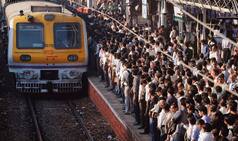 Mumbai Mega Block on April 7: Local Train Services on Central, Harbour Lines to Remain Affected