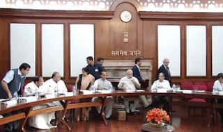 मोदी कैबिनेट ने दी नेशनल हेल्थ पॉलिसी को हरी झंडी, सभी को फ्री इलाज देने की योजना