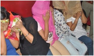 गाजियाबाद में सपा नेता के होटल पर छापा, 50 जोड़े गिरफ्तार!