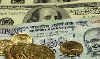 डॉलर के मुकाबले रुपया नौ पैसे गिरकर 79.04 पर आया, 328 अंक तेज खुला सेंसेक्स