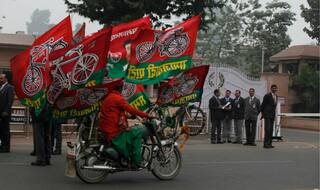 UP Bypolls: 'Bua-Bhatija Zindabad' Slogans Reverberate in SP's Lucknow Office