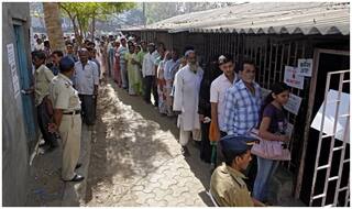 महानगरपालिका चुनावः महाराष्ट्र के लातूर, परभणी और चंदरपुर में वोटिंग जारी, कांग्रेस, एनसीपी से सत्ता हथियाने की कोशिश में बीजेपी