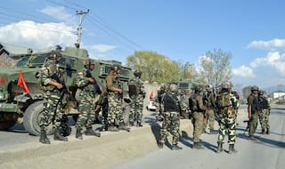 झारखंड चुनाव: CRPF बटालियन ने लगाया ‘जानवरों जैसे बर्ताव’ का आरोप, पीने और खाना बनाने के लिए दिया गया टैंक से पानी
