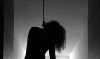 Delhi: Family of 3 Found Hanging From Ceiling in Separate Rooms