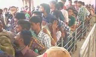 Baahubali 2: Lathicharge on fans outside Ishwar theatre in Hyderabad
