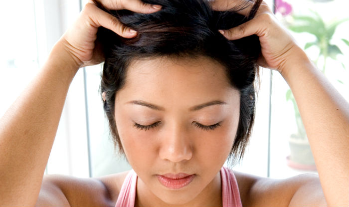 How to give yourself a scalp massage? Step-by-step guide to give yourself a relaxing head massage | India.com