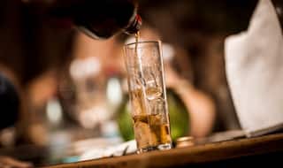 DIY Cocktail Recipe: How to make Black Label Spritzer Whiskey Cocktail at home (Watch Video)