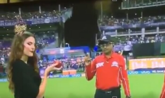 IPL 2017: Umpires were asked to choose between apples and balls in a probable symbolism to Garden of Eden!