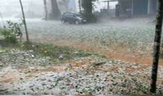 Gujarat Witnesses Unseasonal Rainfall, Hailstones; Netizens Share Images, Videos