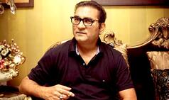 #MeToo: अब सिंगर अभिजीत भट्टाचार्य पर निशाना, महिला ने बताया- 'पहले Kiss किया, फिर कान नोंचा...'