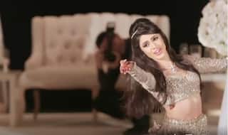 This bride's graceful dance on songs from Salman Khan and Shah Rukh Khan's films is going viral! (Watch video)
