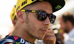 MotoGP Racer Valentino Rossi Breaks Right Leg During Training, Has Surgery