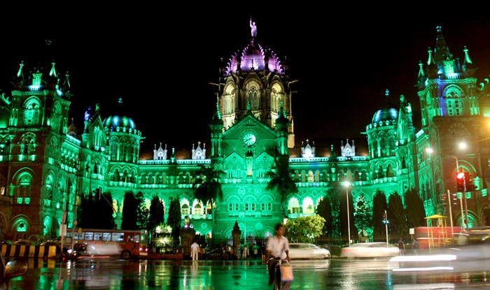 Mumbai Cst Station Says Eid Mubarak Gets Illuminated In Green