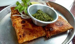 Ramadan Recipe: How to make Chicken Baida Roti at home